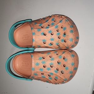 CROCS Kids Size 1 pink